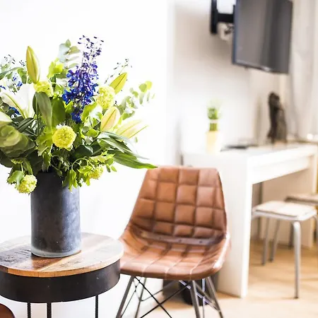 House Of Arts & Crafts Bed & Breakfast Amsterdam