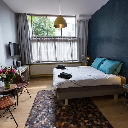 House Of Arts & Crafts Bed & Breakfast Amsterdam