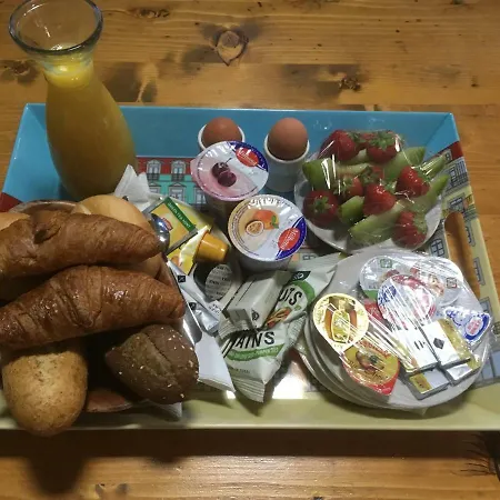 Bed & Breakfast House Of Arts & Crafts