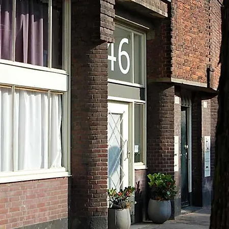 House Of Arts & Crafts