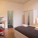 فندق مبيت وإفطار House Of Arts & Crafts