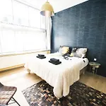 House Of Arts & Crafts
